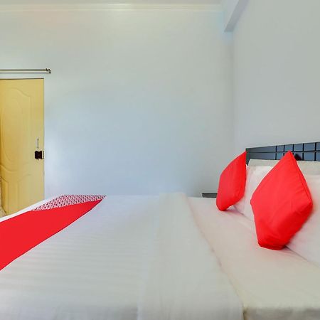 Hotel O Vgs Chinhat Eksteriør bilde