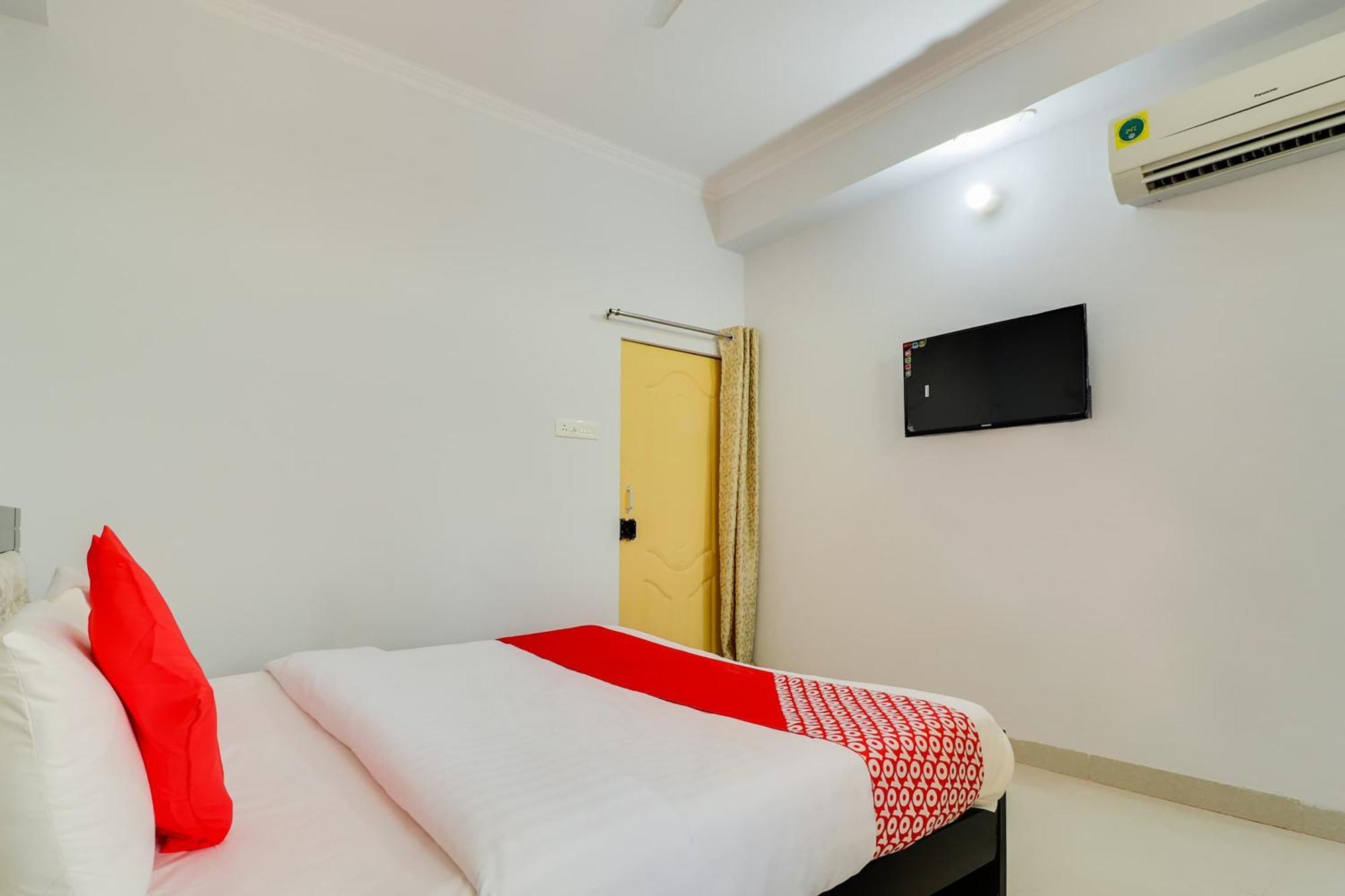 Hotel O Vgs Chinhat Eksteriør bilde
